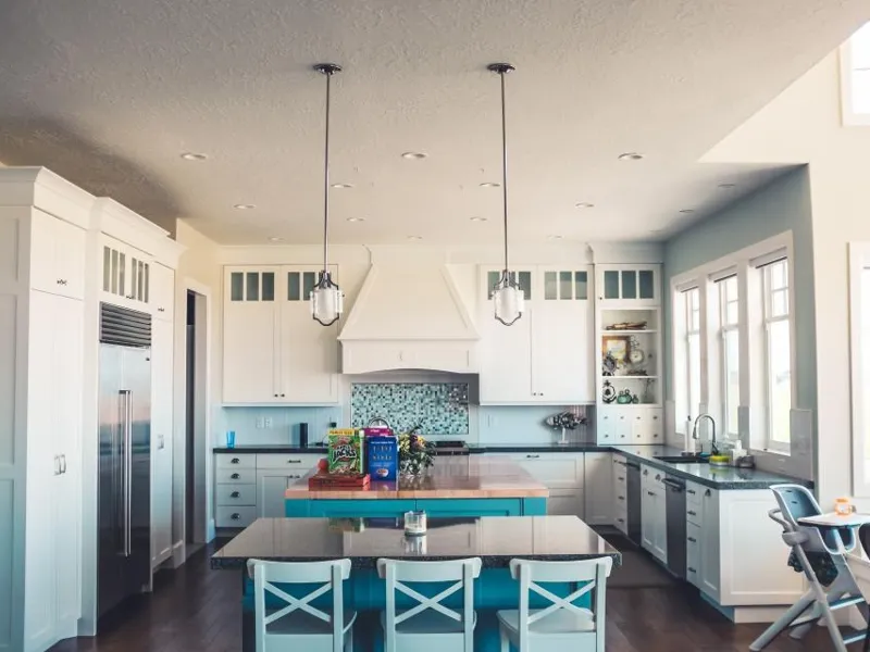 Photo sent by Sacha: the open kitchen in the two-bedroom